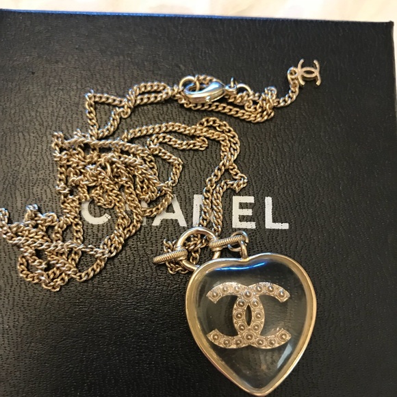 CHANEL Jewelry - Chanel Rison heart necklace CHANEL Jewelry - Chanel Rison heart necklace